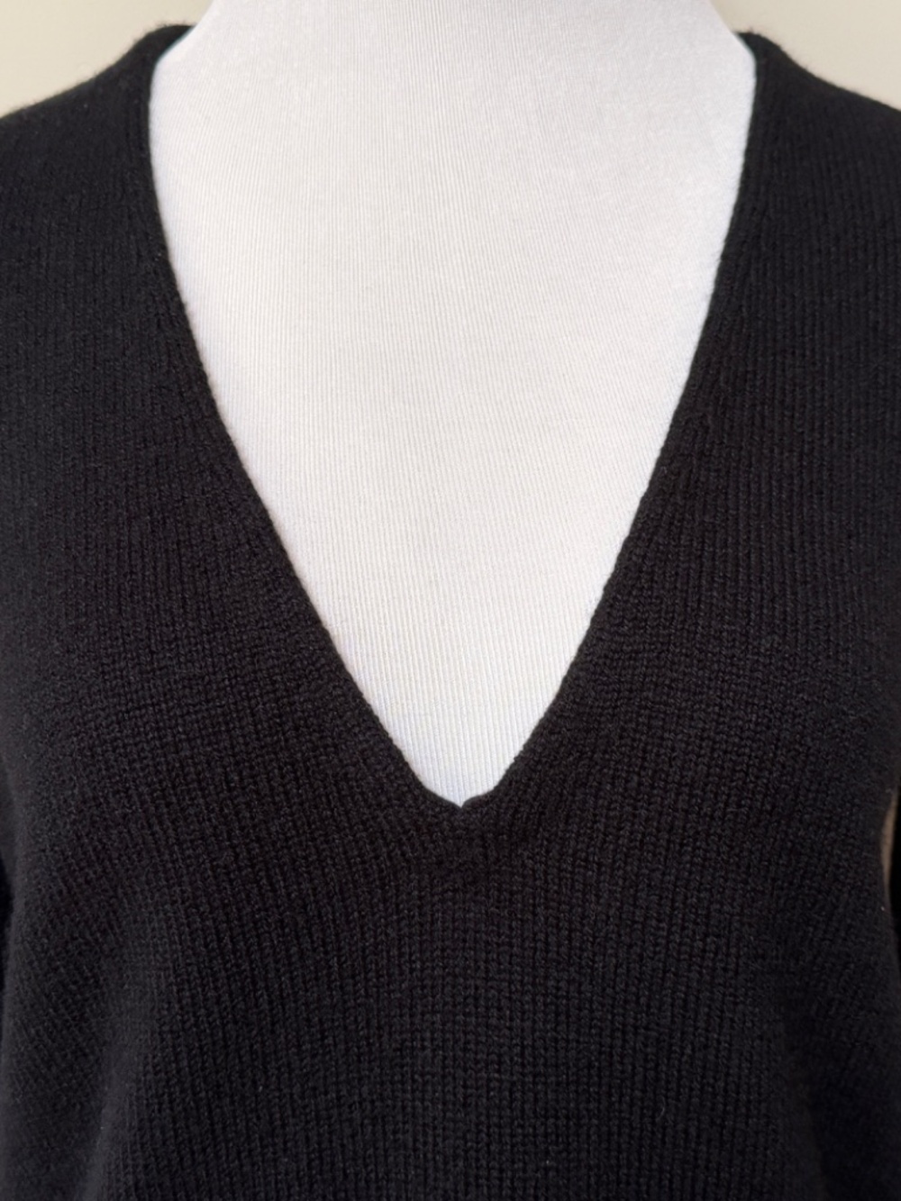 Saint Laurent YSL Black Cashmere Knit Deep V Neck LongSleeve Sweater - Picture 4 of 16